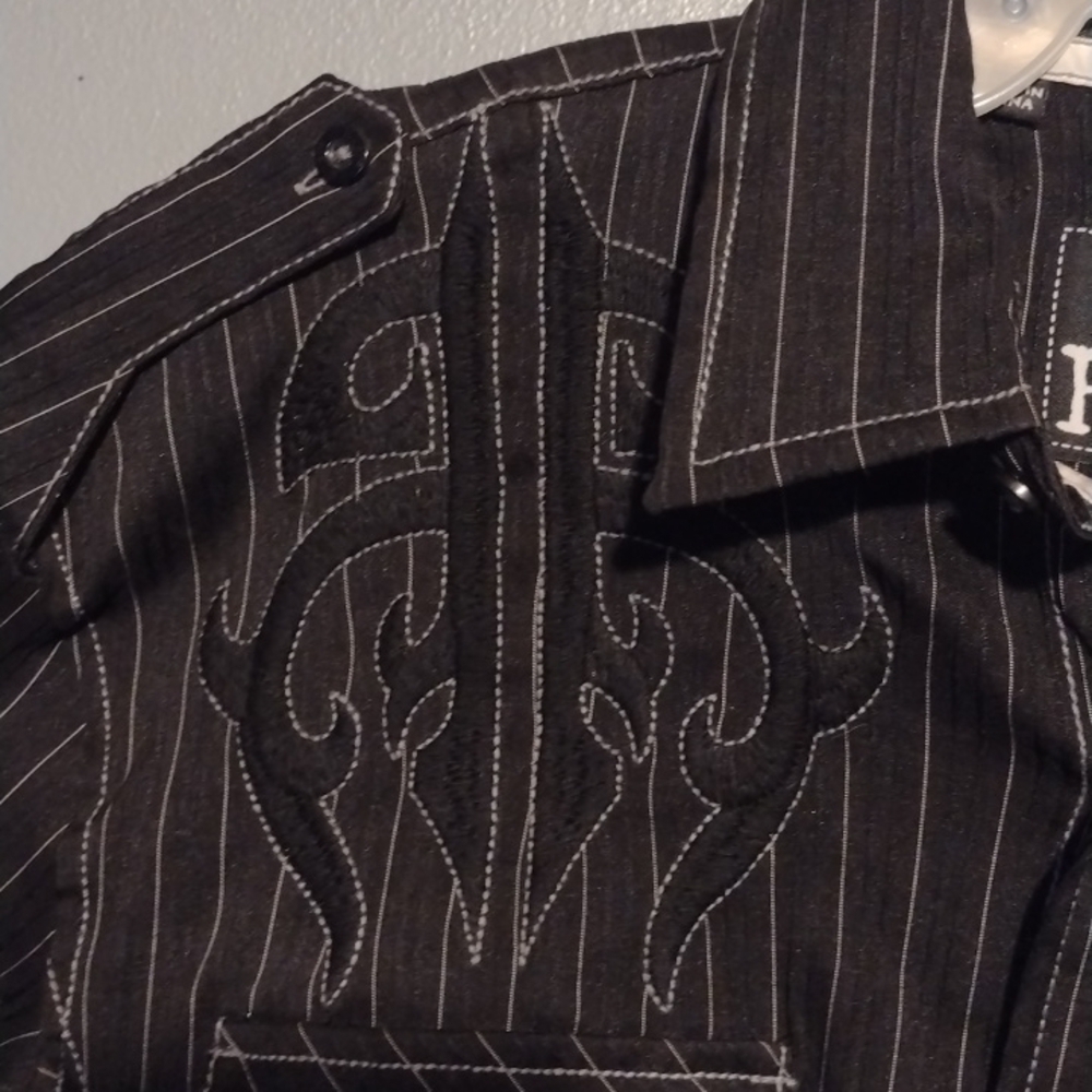 roar men's medium dress shirt size medium black and white white pinstripes - Picture 6 of 11